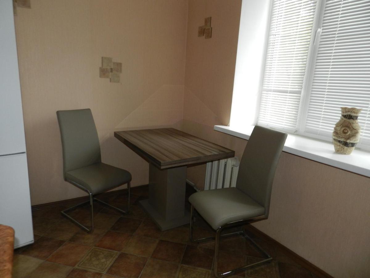 1-Room Luxury Apartment On Sobornyi Avenue 170-V, By Grandhome Zaporizhia Екстериор снимка