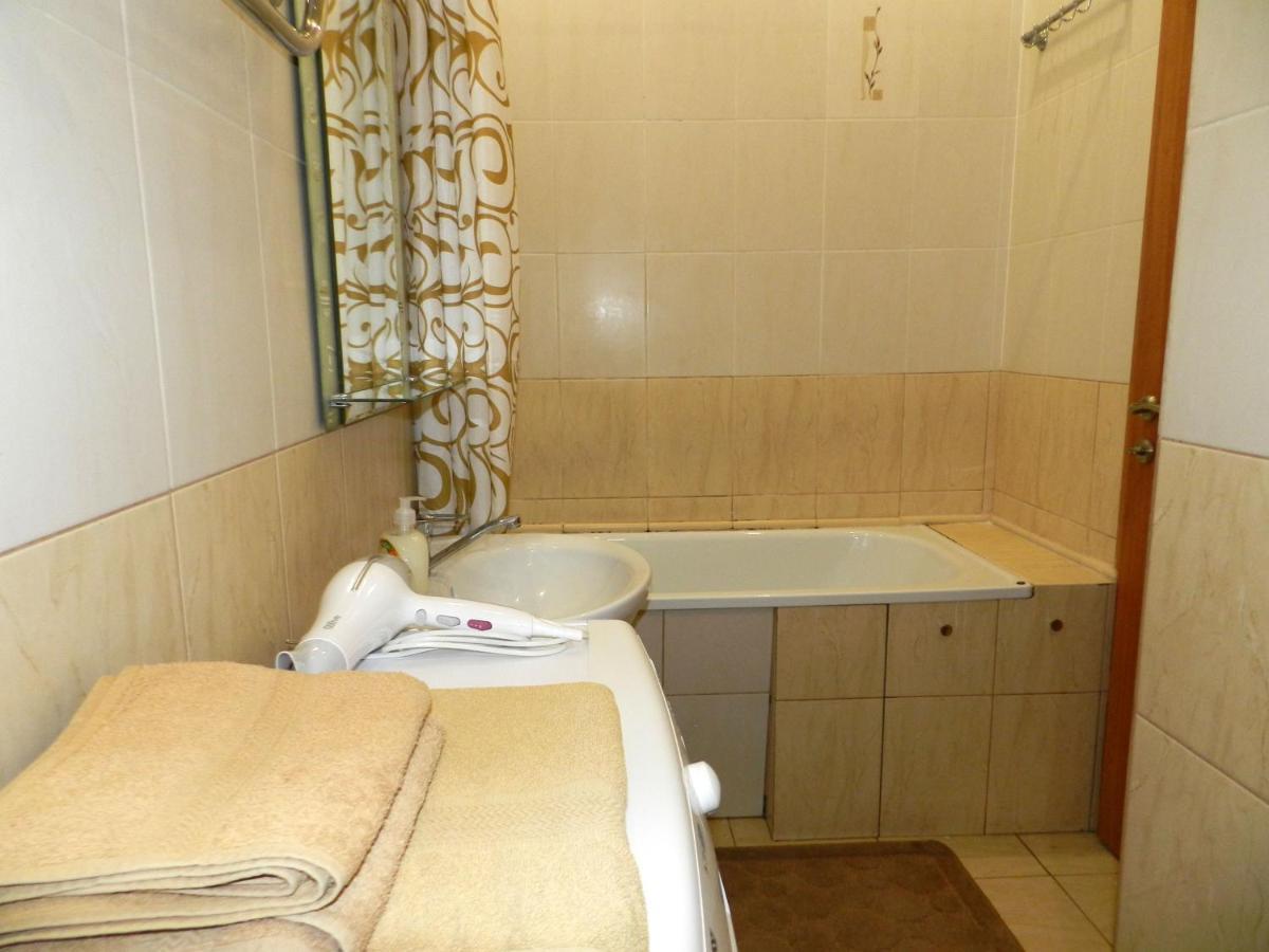1-Room Luxury Apartment On Sobornyi Avenue 170-V, By Grandhome Zaporizhia Екстериор снимка